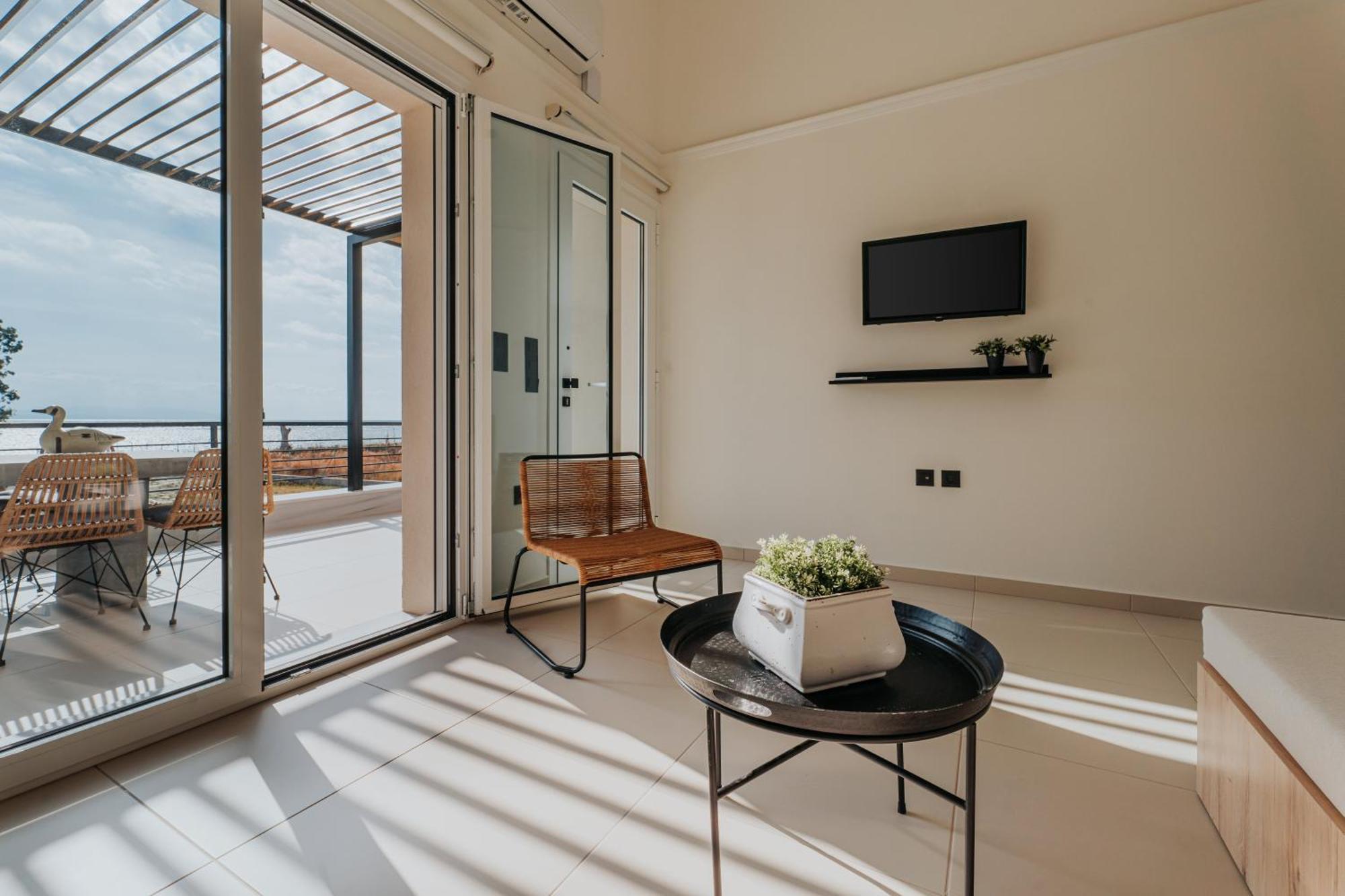 Ponte Suites Antirrio ภายนอก รูปภาพ